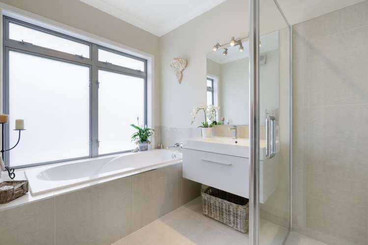 16 Rexford Heights Pyes Pa_19