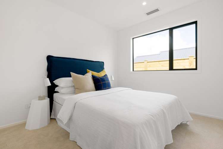 38 Hugo Shaw Drive Cambridge_16