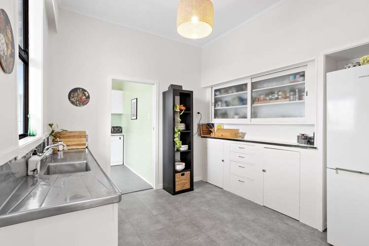 2 Seaview Terrace Mount Albert_5