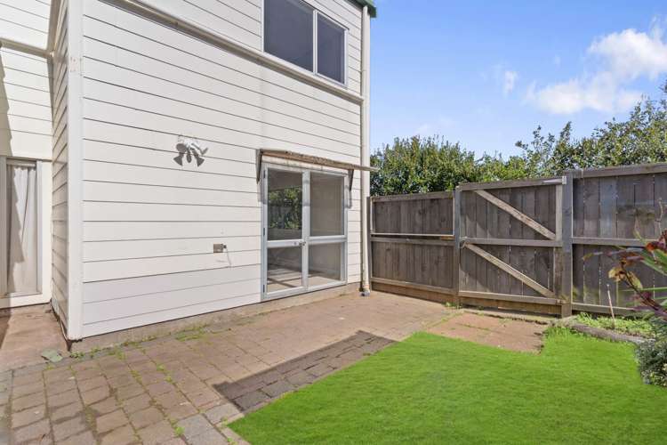 41 Fred Woodward Place Mount Roskill_3