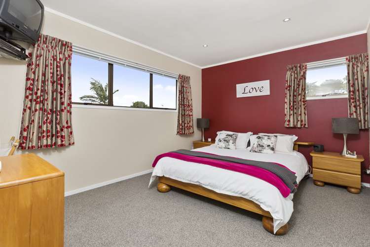 78 Carnoustie Drive Wattle Downs_18