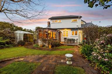 137 Landscape Road_1