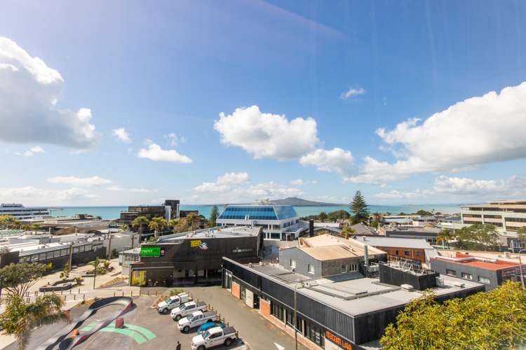 5/507 Lake Road Takapuna_4