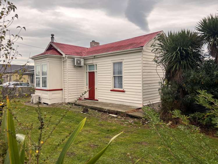 133 Main Street Mataura_13
