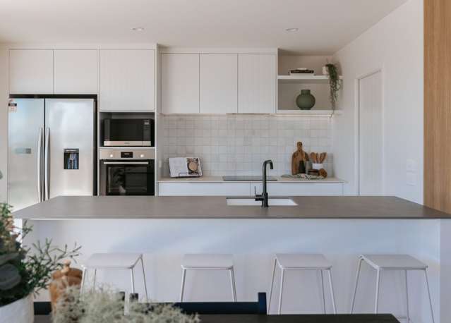 44A Kopakopa Crescent Wharewaka_1