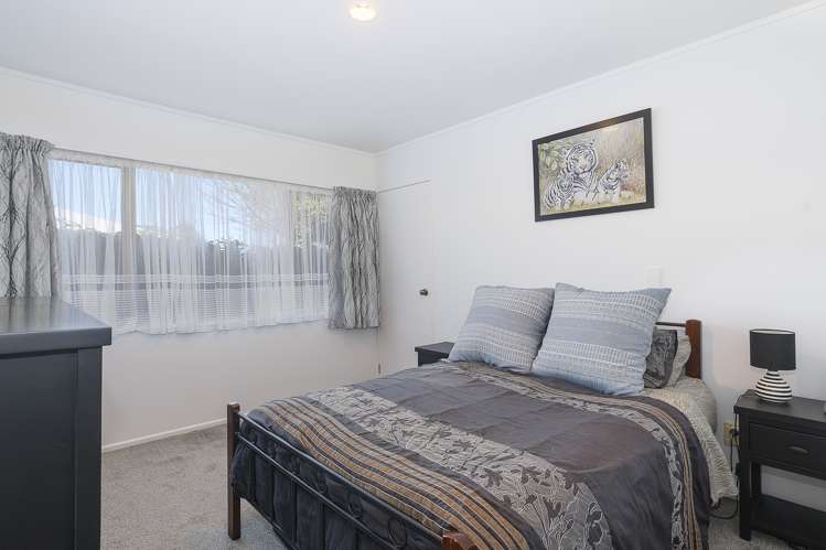 7 Meadowland Street Matua_11