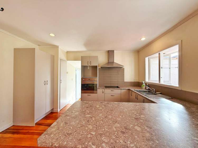 15 Karamu Street 1801_8