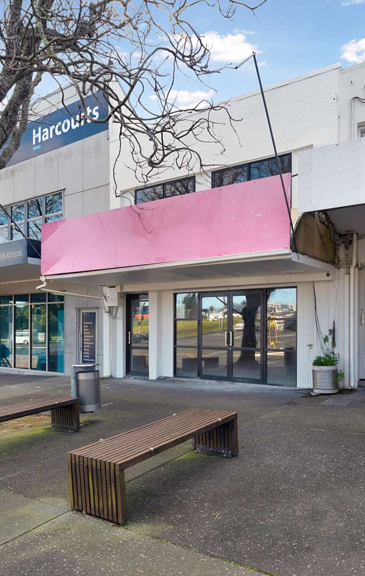 3099 Great North Road New Lynn_14