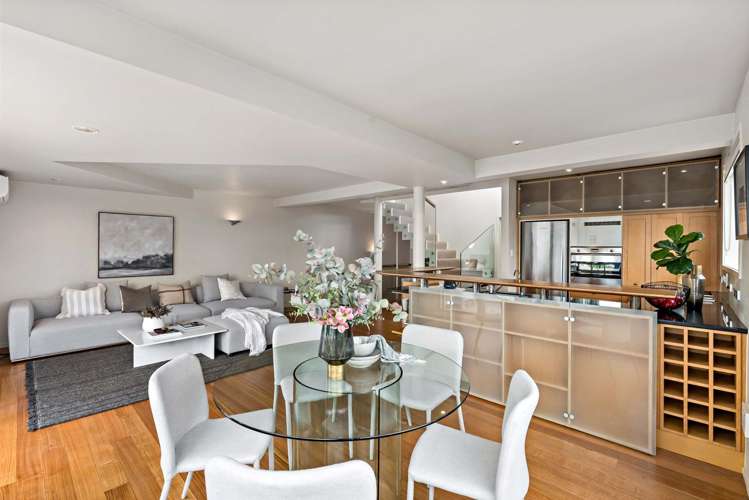 2/8a Audrey Road Takapuna_19