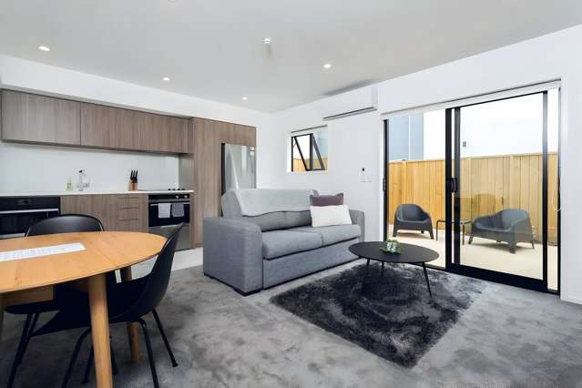 Fully Furnished and Central!