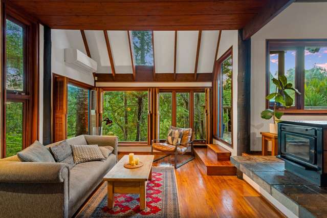 8 Valley View Road Titirangi_2