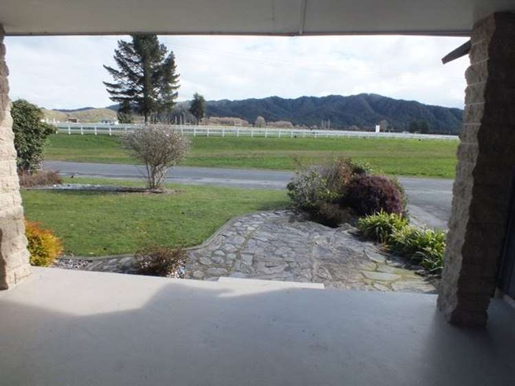 61 Crampton Road Reefton_22