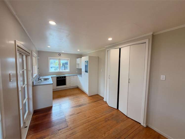 69 Stottholm Road Titirangi_18