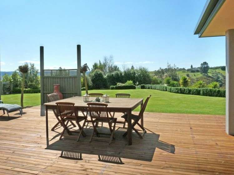 89 Totara View Road Wakefield_26