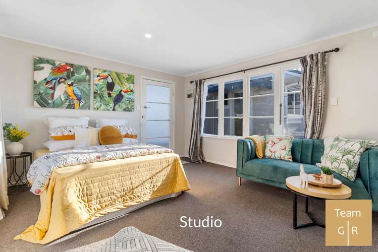 2/109 Beach Road Pahurehure_16