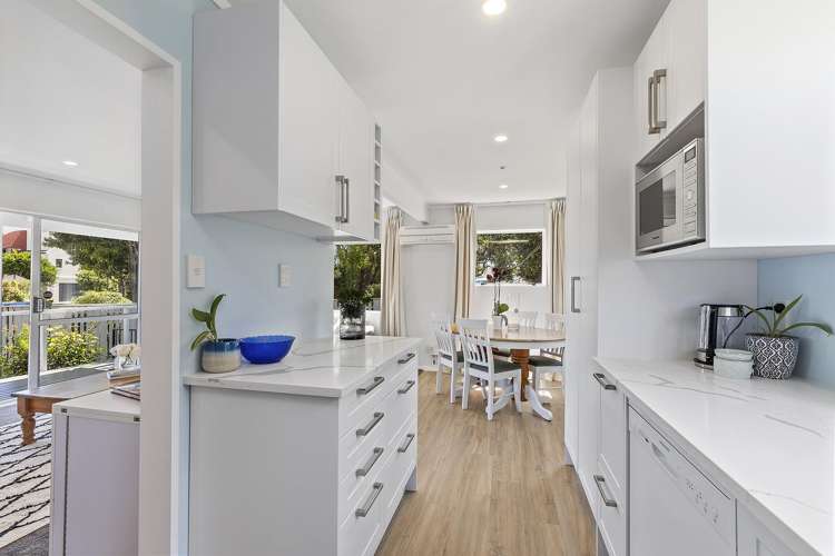 35 James Cook Drive Whitby_8