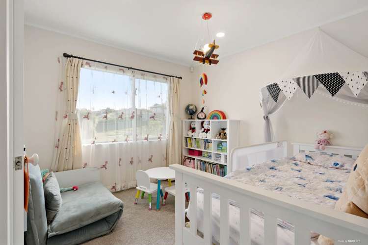 2/16 Cassandra Grove Totara Vale_13