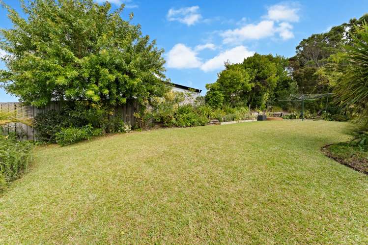 51 Redwing Street Browns Bay_36