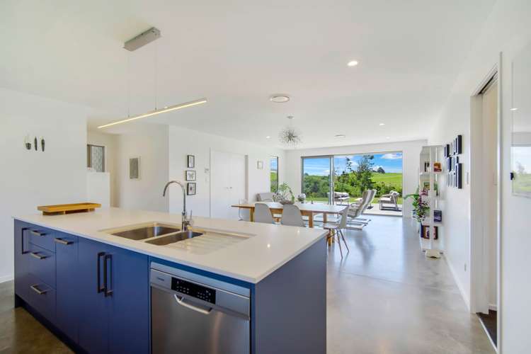 210 Maude Road Kaimiro_10