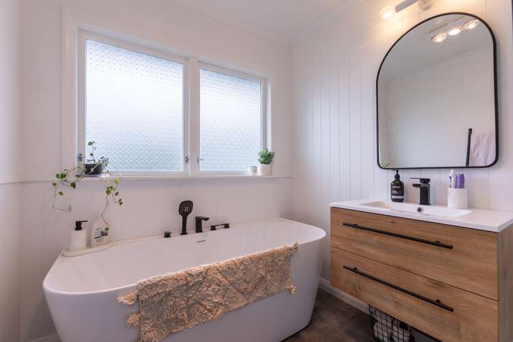 76 Gordon Street Dannevirke_12