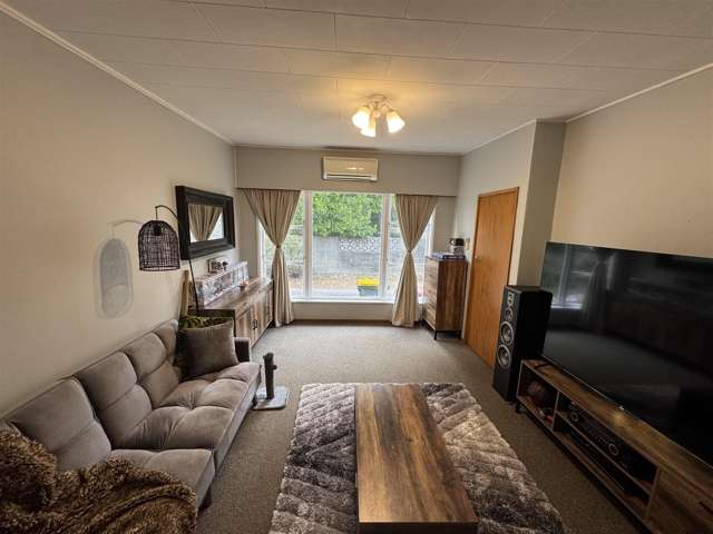 CENTRAL LOCATED BEST BARGAIN TO START A NEW LIVING
