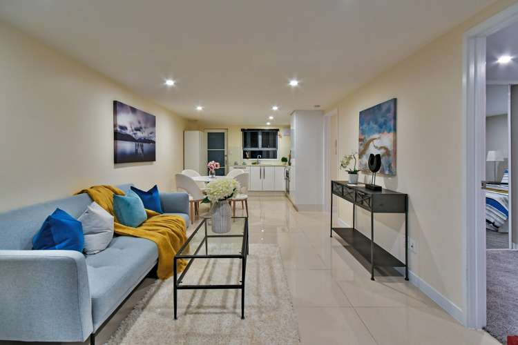 5/5 Lyon Avenue Mount Albert_12