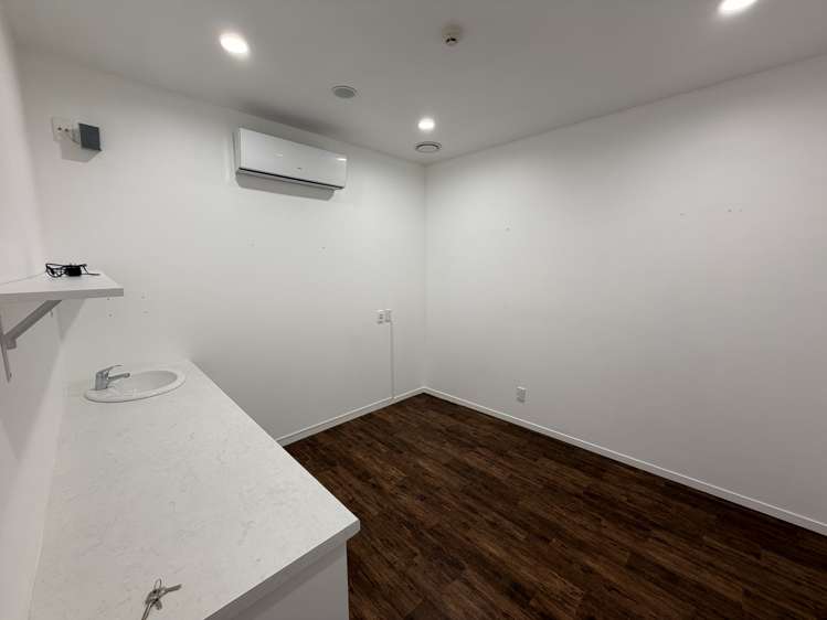 Unit 2/151 High Street Lower Hutt_6