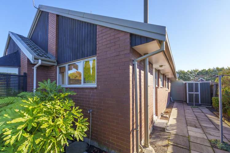 2/49 Sarabande Avenue Redwood_18