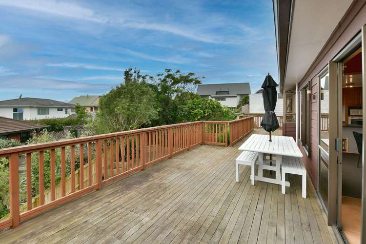 3 Higham Ferrers Place Red Beach_6