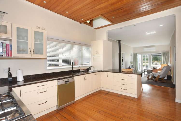 55 Hawkestone Road_4