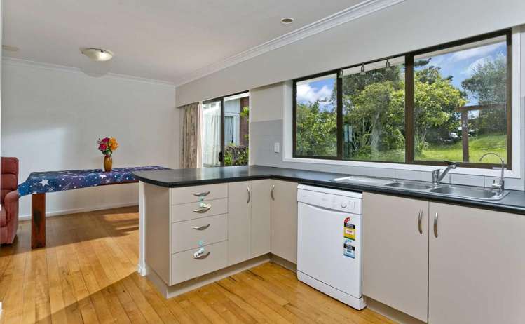 7 Heather Place Sunnynook_13
