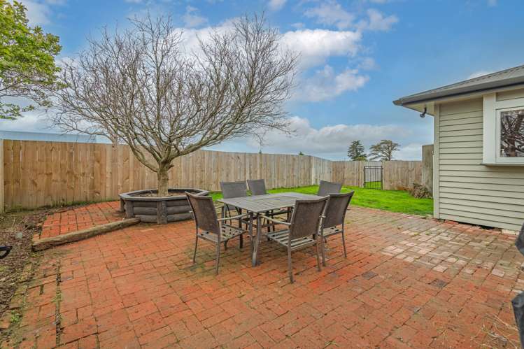 1911 Makino Road Halcombe_16