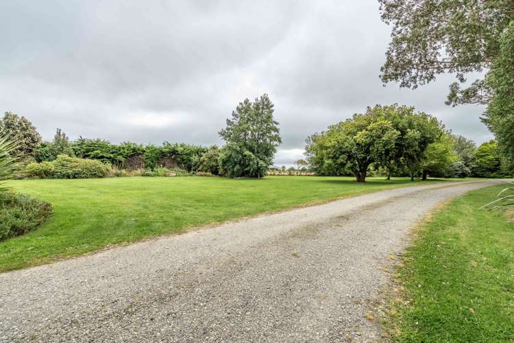 155 Tussock Creek Grove Bush Road Winton Surrounds_17