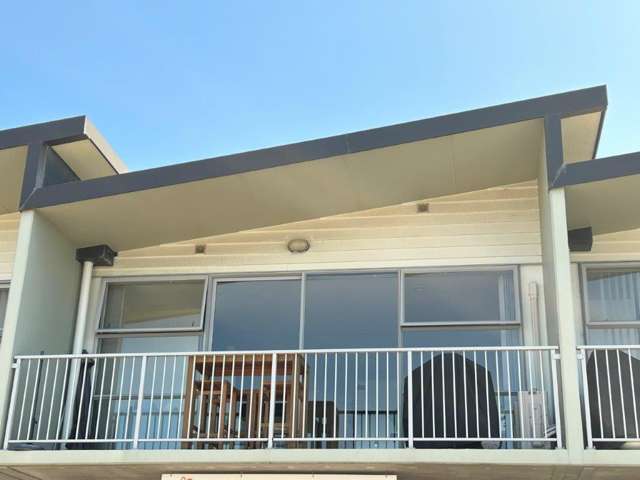 Sunny Apartment