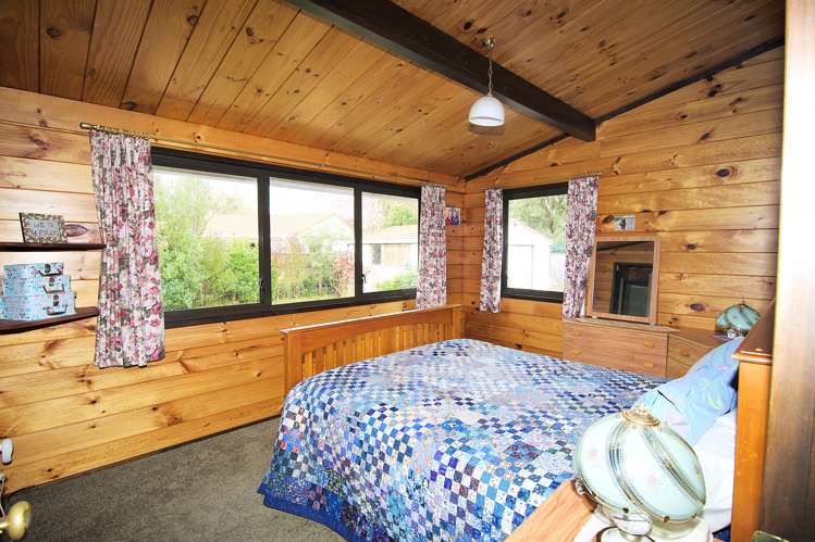 7 Deller Drive Carterton_9