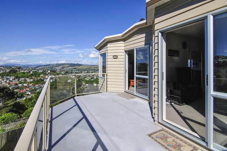 65 Meadowcroft Grove Johnsonville_1