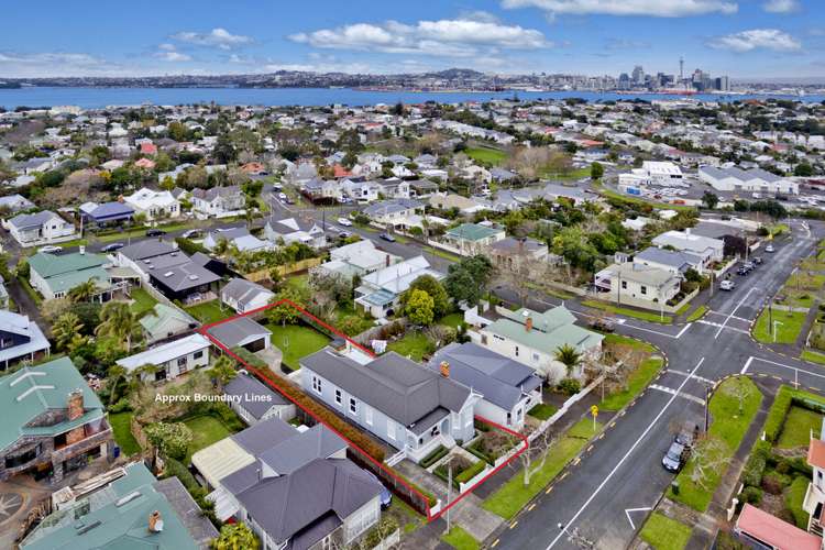 33 Mozeley Avenue Devonport_15