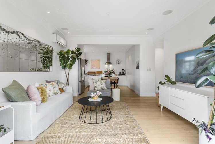 2/75 Queen Street Northcote Point_11