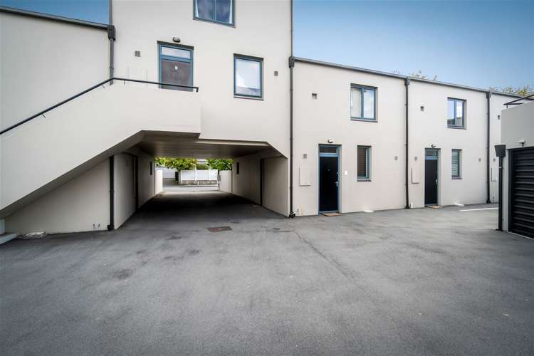 4/18 Rastrick Street Merivale_16