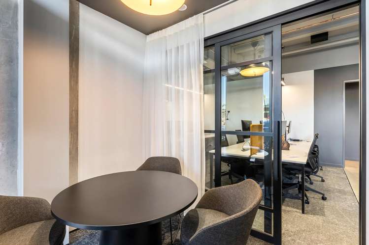 425 Beach Road Mairangi Bay_8