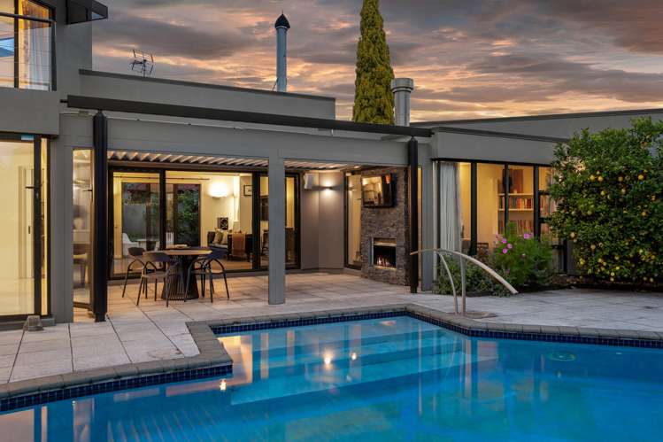 8 Harrods Court Fendalton_1