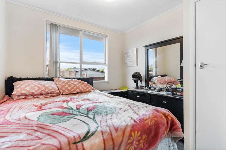 8 Cramond Drive Mangere East_11