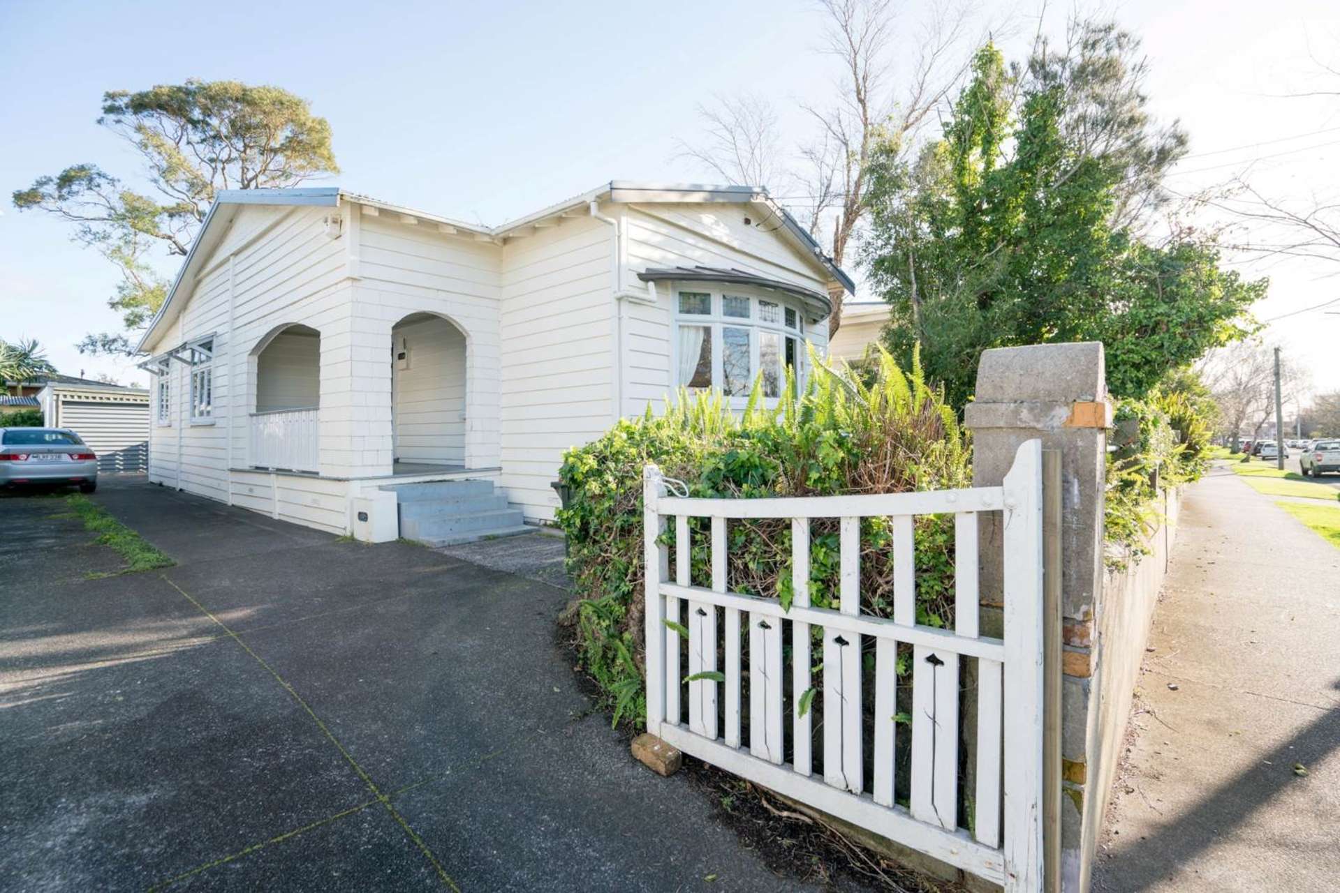 37 Rocklands Avenue Mount Eden_0