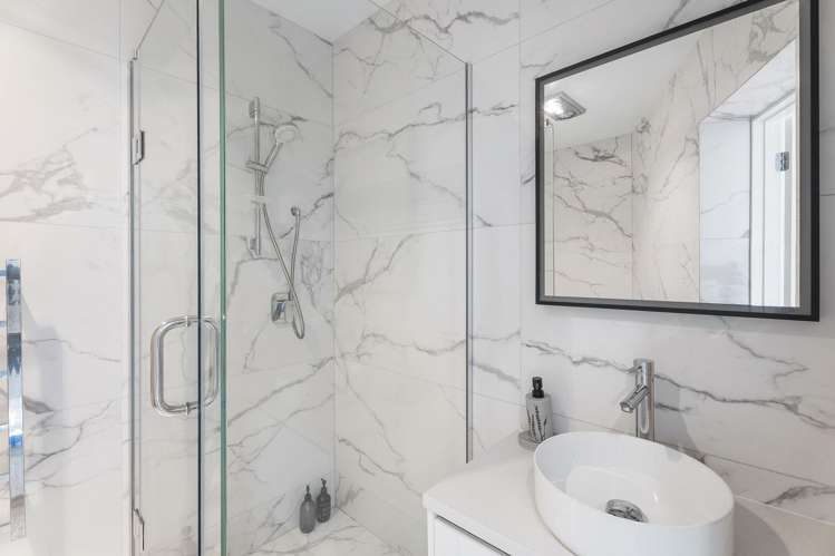 30 Lowburn Place Clover Park_18