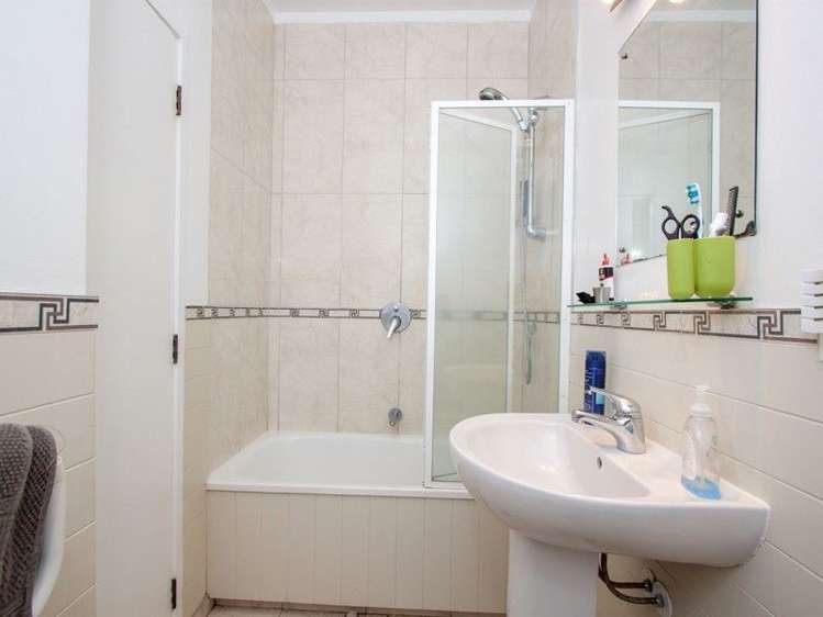 2e/10 Crummer Road Grey Lynn_5