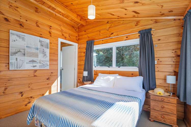 32 McCall Ave Pauanui_17