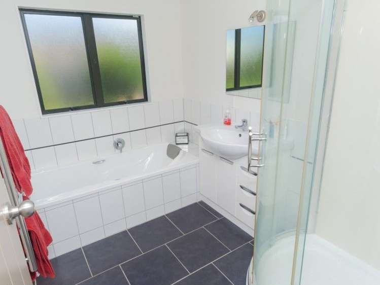 31a Charles Street Carterton_12