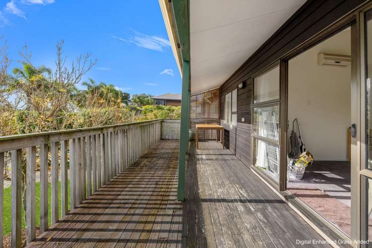 1/1 Sharon Road Browns Bay_24