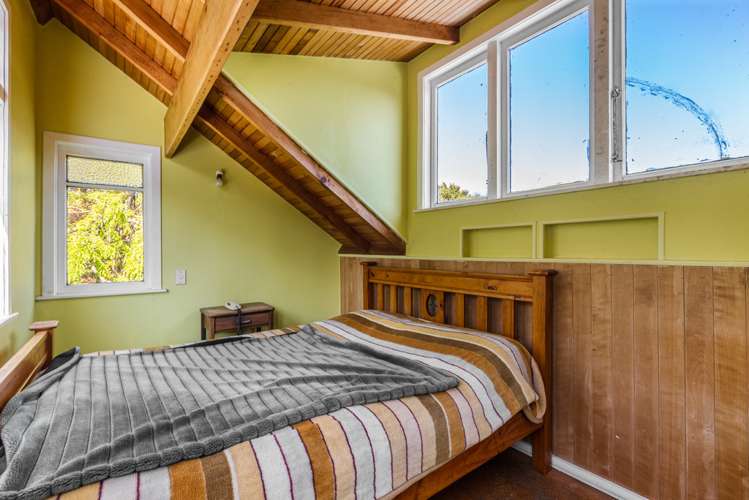 4 Queens Drive Oneroa_11