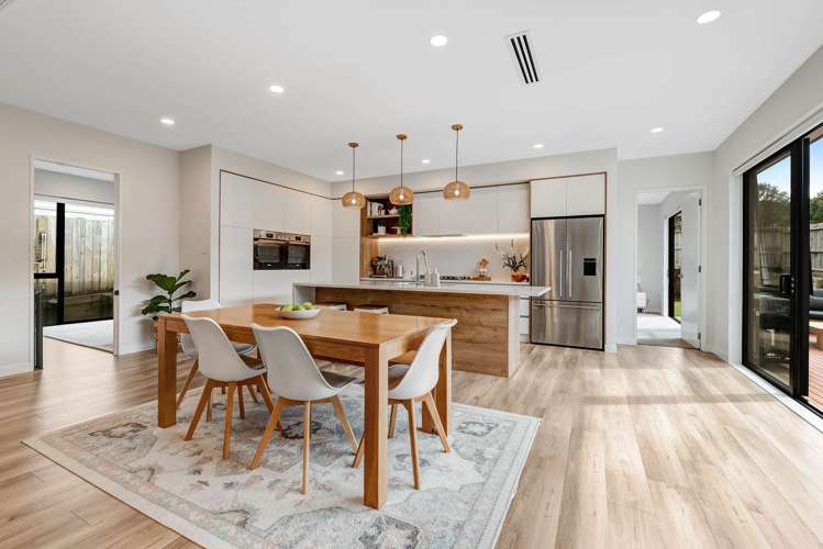 13 Surf View Crescent Red Beach_28